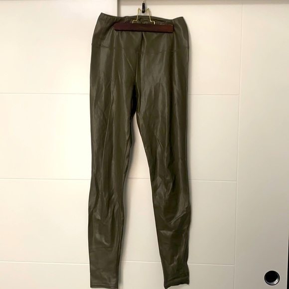 Faux Leather Leggings - Picture 1 of 2